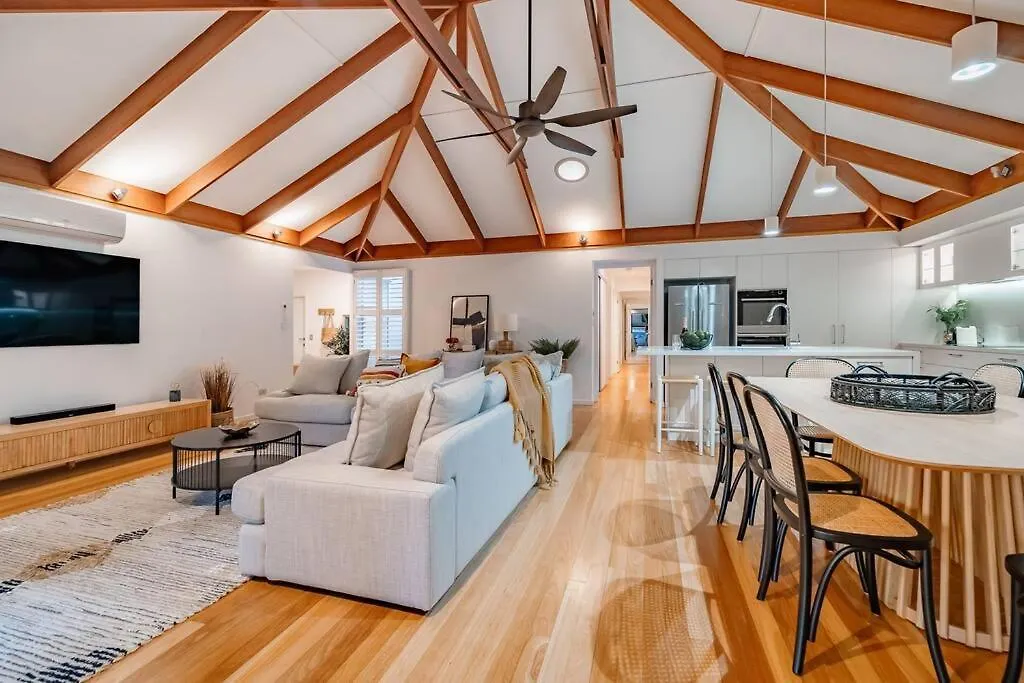 Luxurious Beachside Living Mudjimba